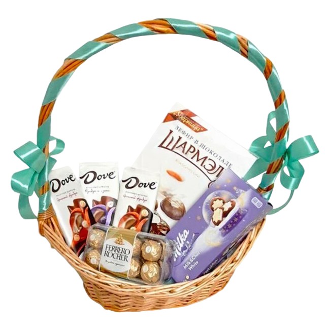 Букет цветов "Новогодняя корзина №9" Букет цветов "Новогодняя корзина №9"